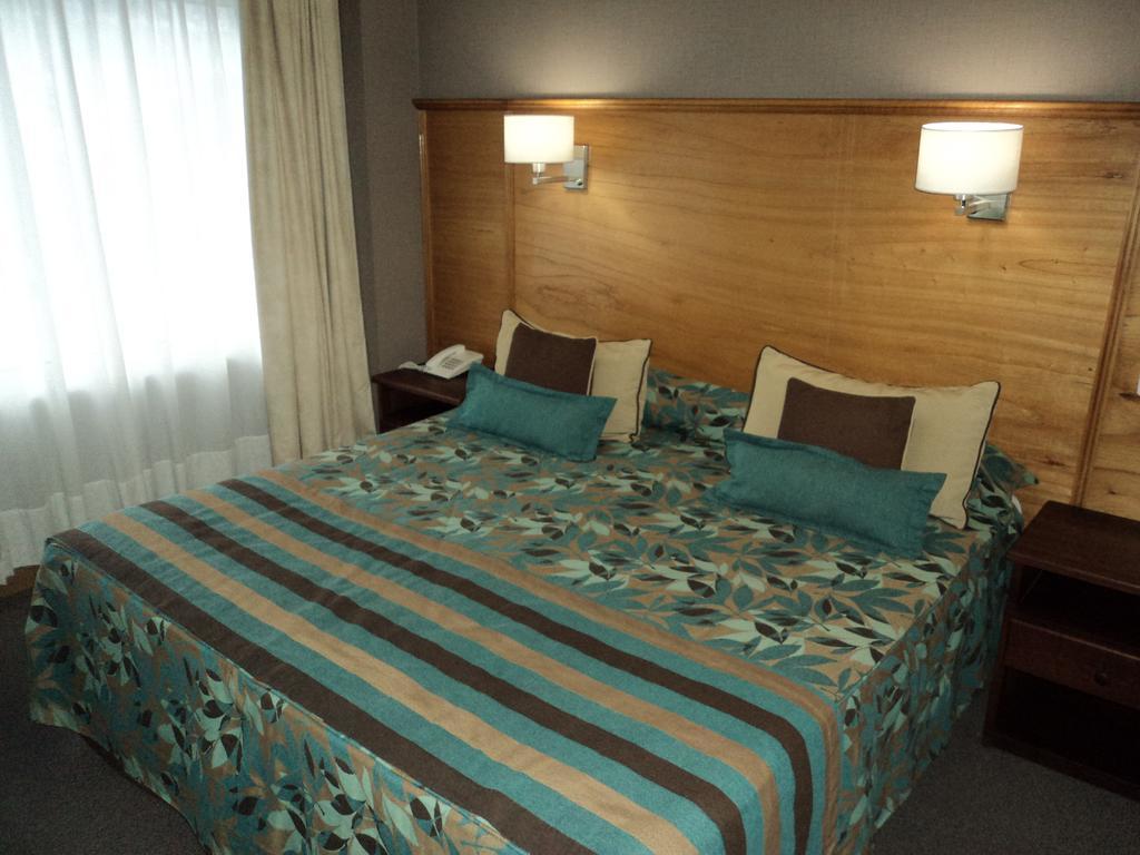 Double or Twin Room,654450069:JPEG